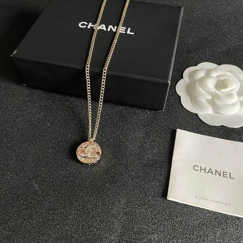 Chanel Necklace 03yxs386